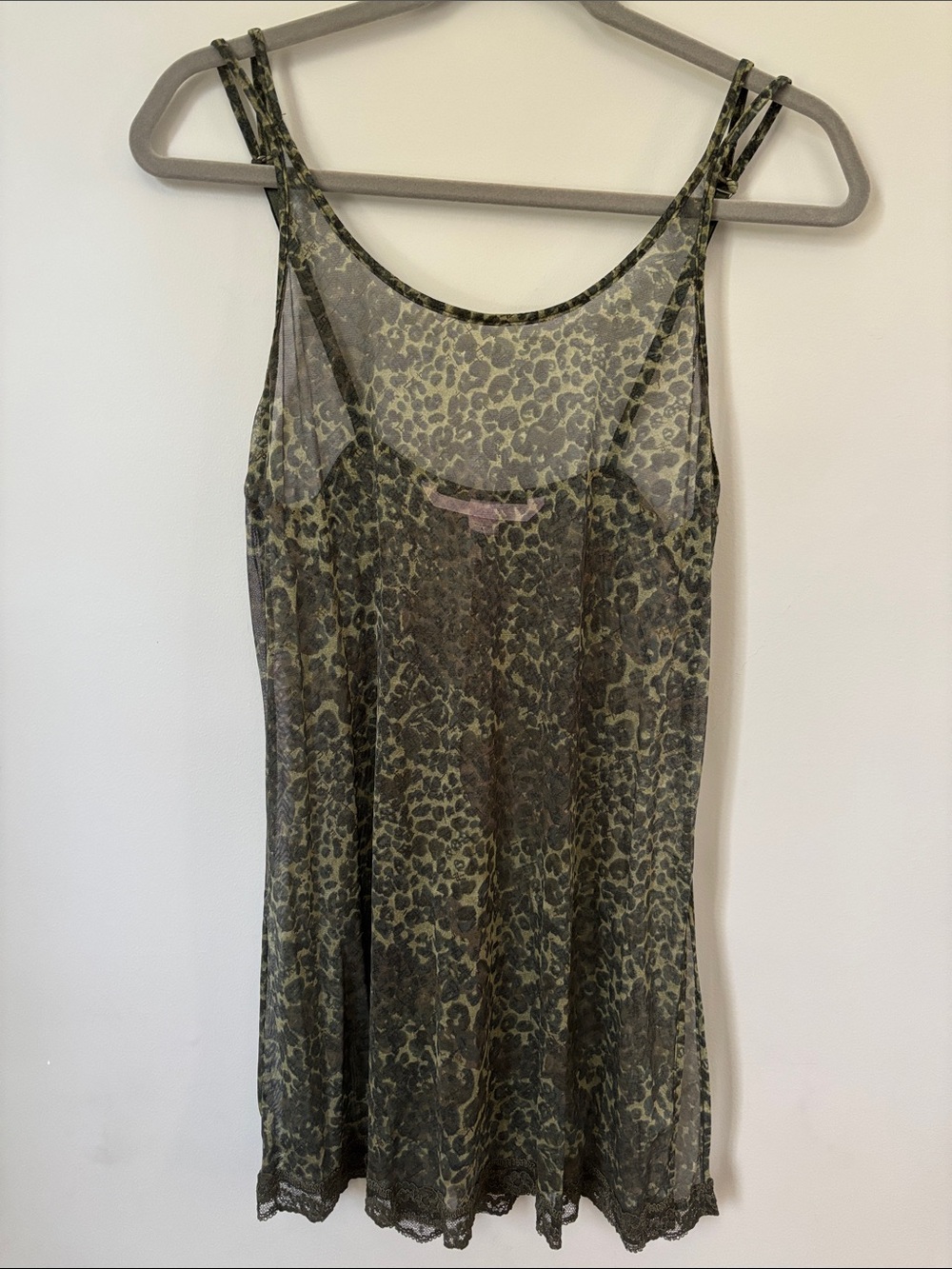 VTG Victoria’s Secret Y2K Green Leopard Mesh Lace Trim Chamise Nightgown